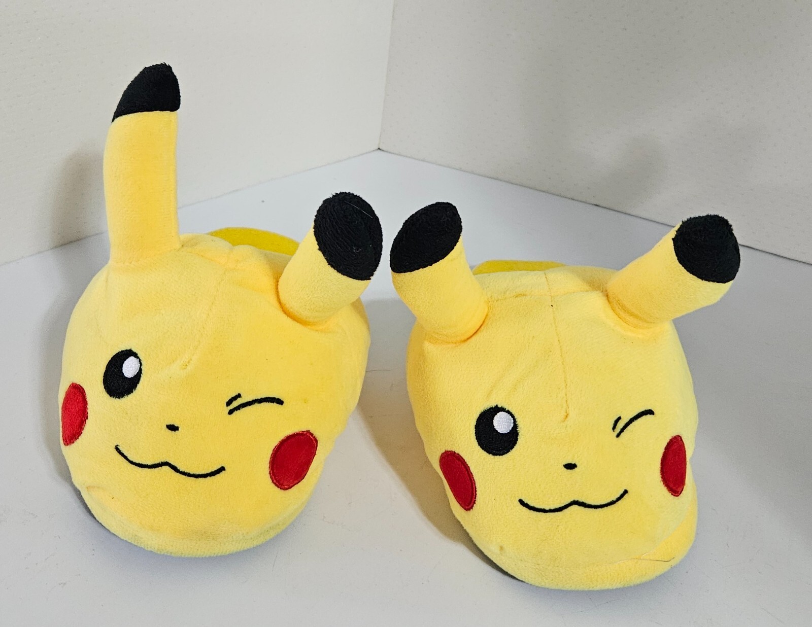 PANTOFOLA D’ORO Pokemon Pikachu Slide On 3d Ciabatte Giallo Ragazzi Ragazze Punta Chiusa Taglia 13