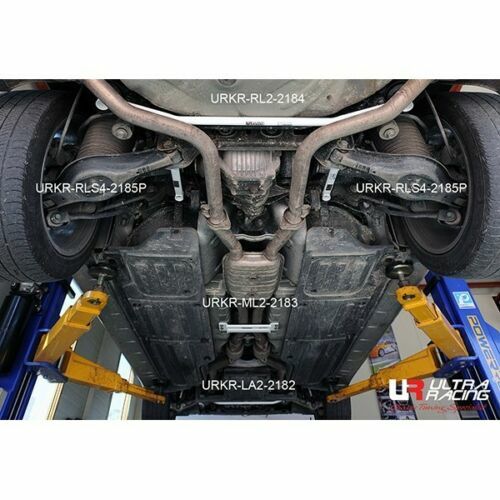 Barra de sujeción media inferior para Hyundai Genesis sedán 2x4 3.8 2012 Ultra Racing 2 puntos - Imagen 2 de 8