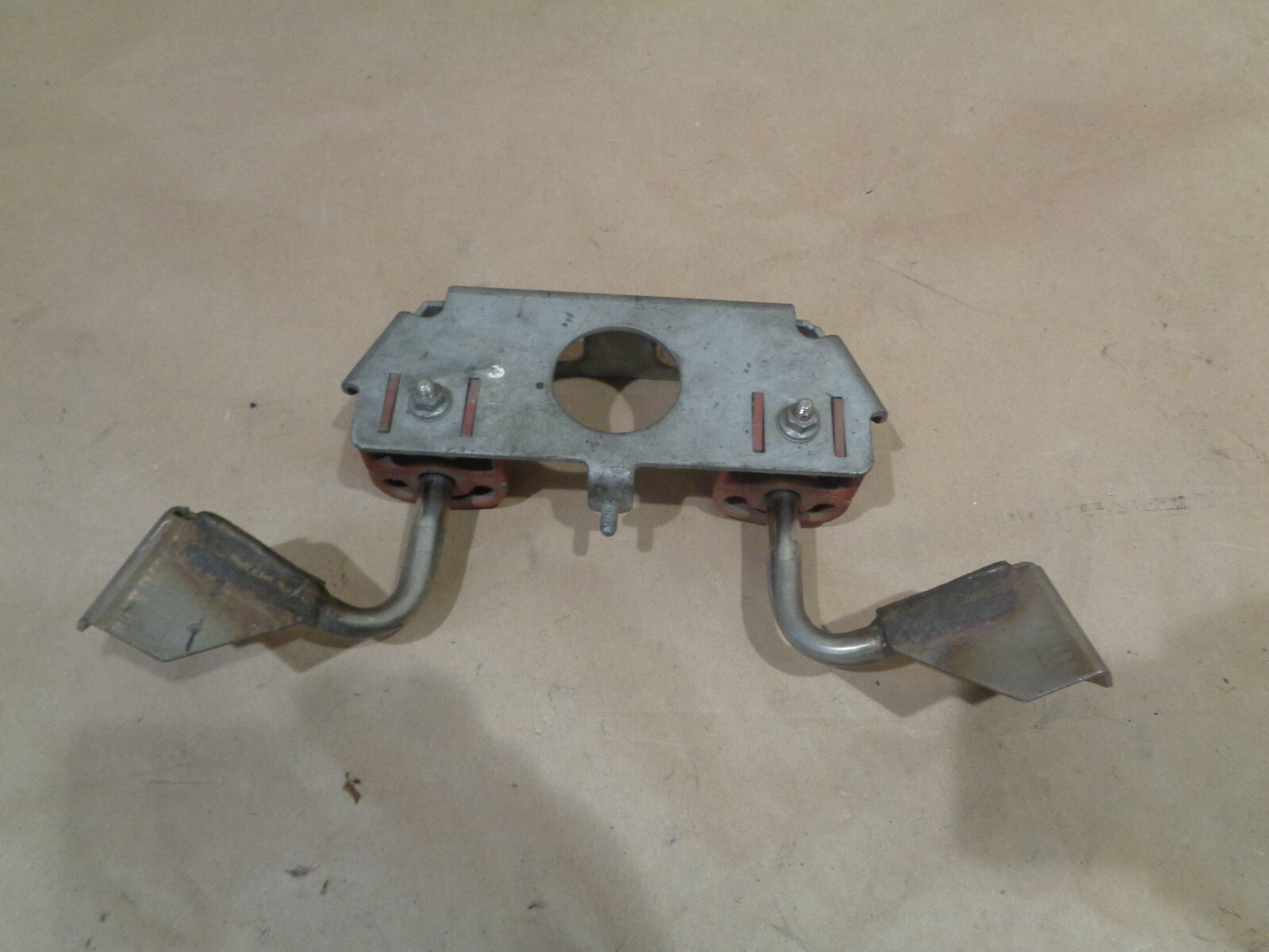 Ferrari California  Exhaust Pipes Support Bracket With Buffers -  P/N 250765