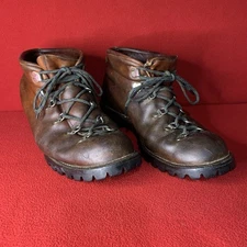Vtg Danner Mountain MOUNTAINEERING Leather Trail Hiking Work Boots Mens Sz 11
