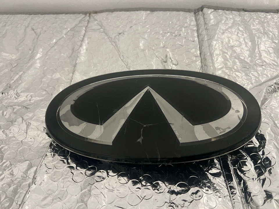 Решетка передняя 2017-2025 Infiniti Q60 только с эмблемой изготовитель оборудования - Изображение 2 из 4