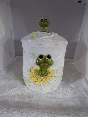 Vintage Sears Roebuck and Co Neil the Frog 7 in Canister Cookie