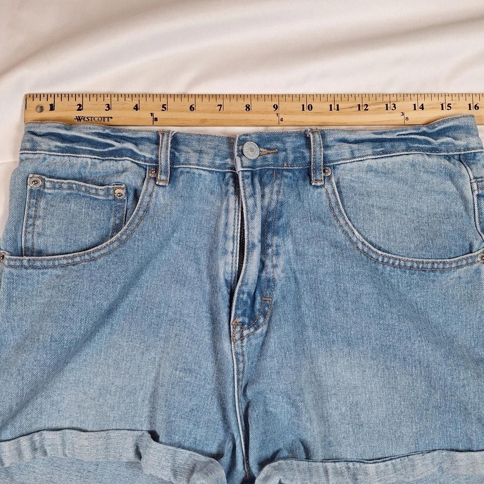 Union Bay Denim Shorts Juniors Size 9 Waist 32 Cuffed Light Medium Wash - Image 4 of 4