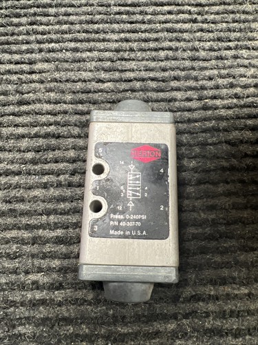 Used Herion 40-307-70 5/2 Position Air Pilot Directional Valve 1/8" Ports - Picture 1 of 5