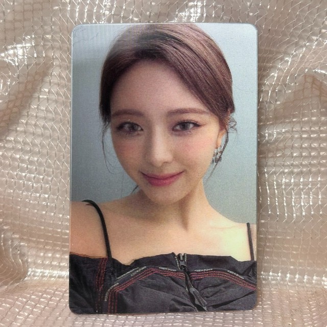 Yuna Official Lenticular Photocard Itzy Cheshire Limited Edition Jyp Ent