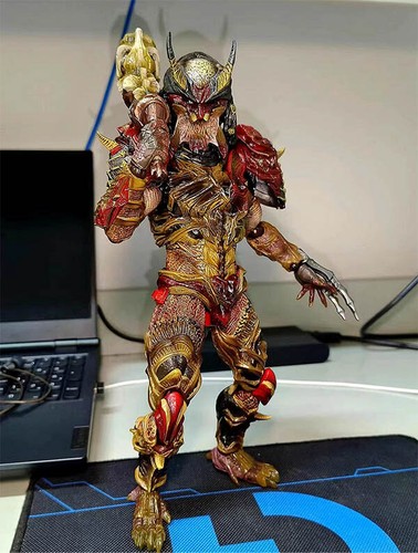 Official Play Arts Kai Variant Predator 10" Action Figure Japan Version New - Picture 13 of 13