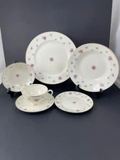 Homer Laughlin Eggshell Georgian Rambler Rose Set Pieces sold sep