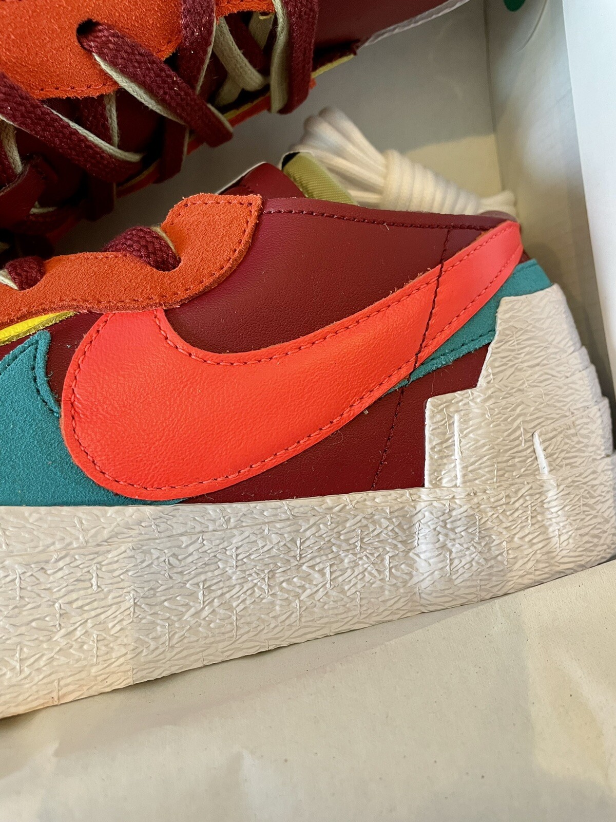 SACAI X NIKE Nike Blazer Low Sacai x KAWS Team Rosso Taglia 12 5 DM7901 600