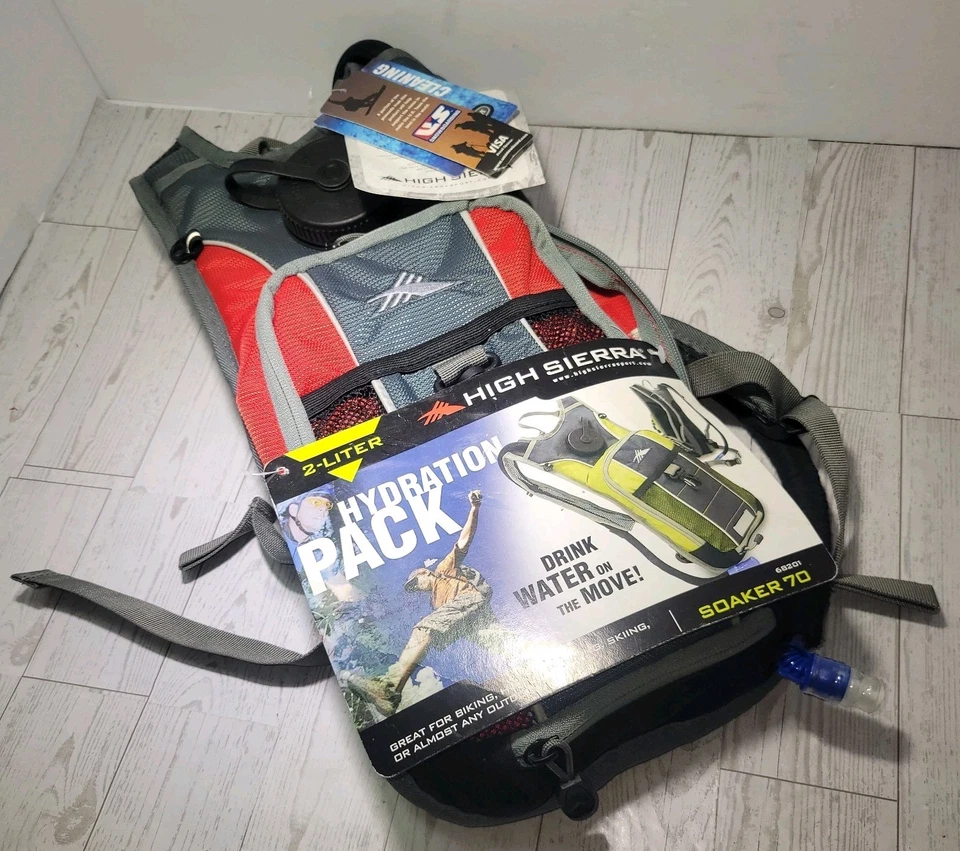 High Sierra Soaker 70 Pack Hidratación Gris Y Rojo Nuevo Con Etiquetas Foto 2 de 4