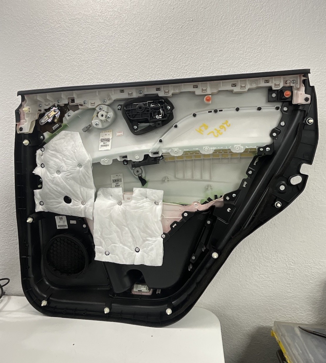 2019 Infiniti QX80 REAR Right Interior Door Panel Cover 809761LAOA OEM