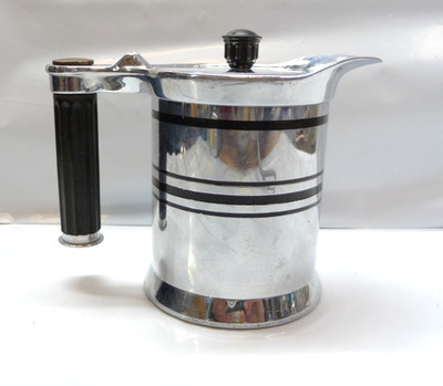 Vintage Sunbeam Chrome Creamer with Bakelite Handle MCM Mid Century Modern