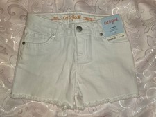 NWT Cat  Jack Ultimate Stretch Mid Rise distressed White Denim Shorts Size 6/7