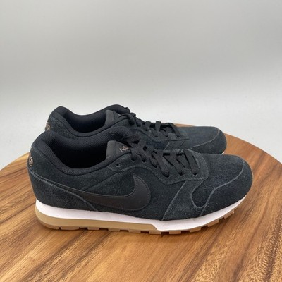Nike MD Runner 2 SE Shoes Womens Size 8 Black Running Comfort Walking Sneakers