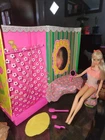 vintage 1975 barbie bathe n beauty place ( no doll included)