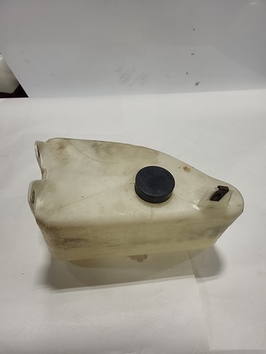 1984-1996 Corvette OEM Over Flow Radiator Coolant Tank GM 14047501 Reservoir 92 - Bild 3 von 8