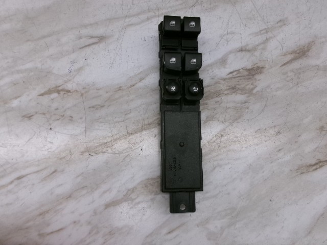 501201340013 03 to 13 Maserati Quattroporte Left Front Door Window Switch Sedan