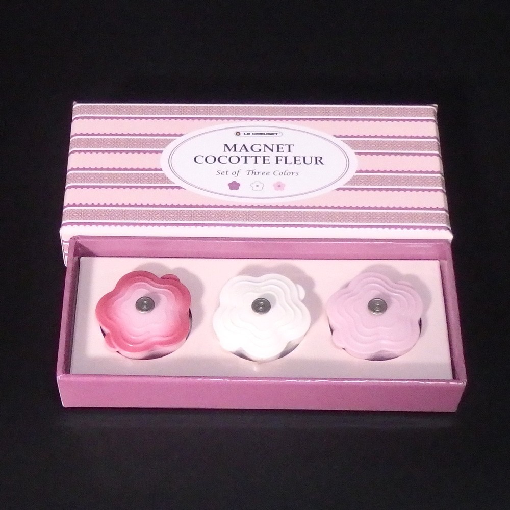 Le Creuset Miniature Flower Cocotte Magnet Set Pink Collection