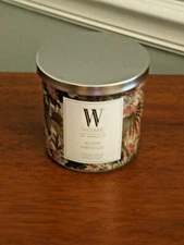 NEW W HOME BY WAMSUTTA  ALOHA HIBISCUS  2-wick Candle 14 OZ.