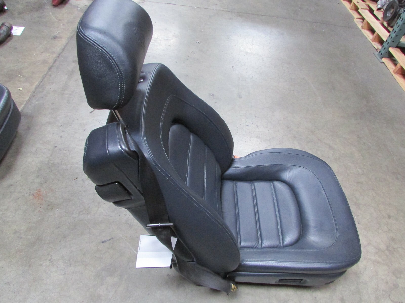 Ferrari 456, RH, Right Front Seat, Power, Blue, Used, P/N 654819..