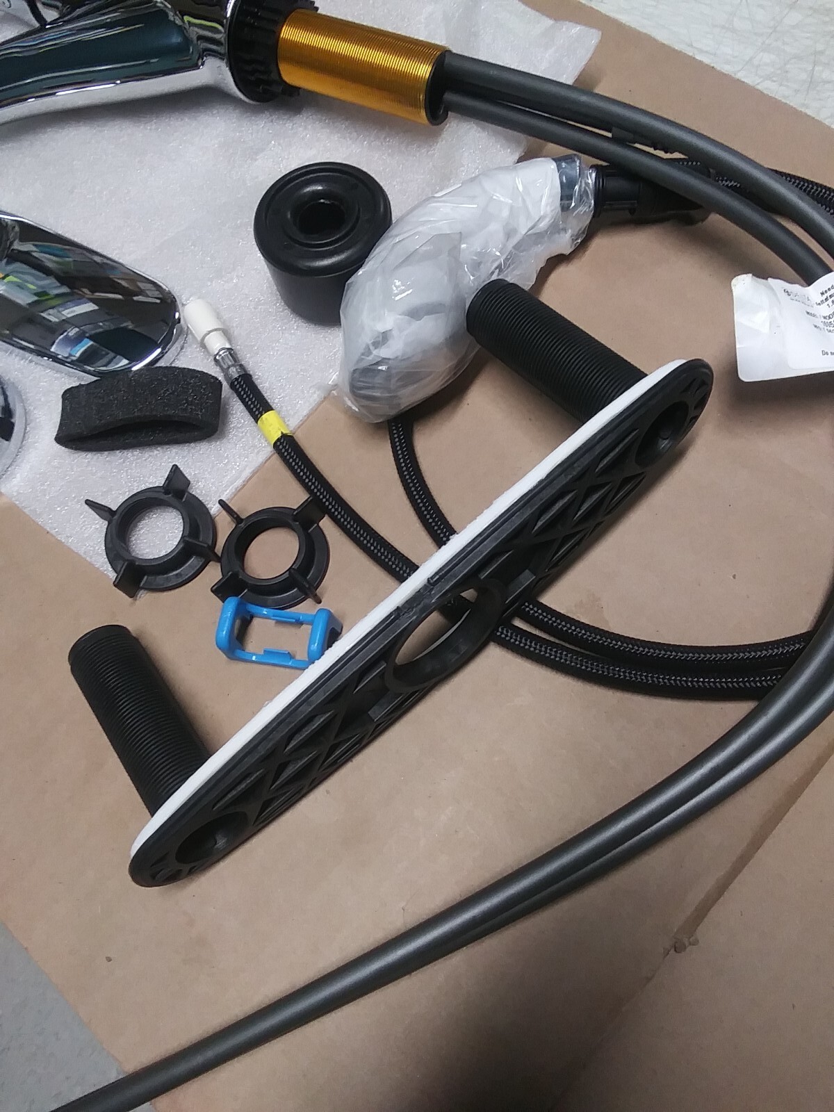 DELTA Grant SingleHandle PullOut Sprayer Kitchen Faucet Chrome MISSING PARTS eBay