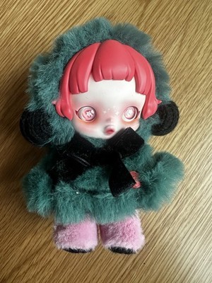 SKULLPANDA WINTER SYMPHONY PLUSH SERIES TOY BLIND BOX FIGURE Partita (Wonyoung)