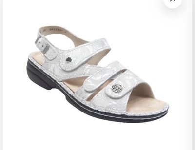 Finn Comfort Sandals  Gomera-S Flour (White) Women's Size 9, EU 40 Never Worn
