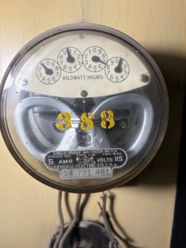 General Electric Vtg 5 Amp 115 Volt I-16 Two Wire Single Phase Watthour Meter