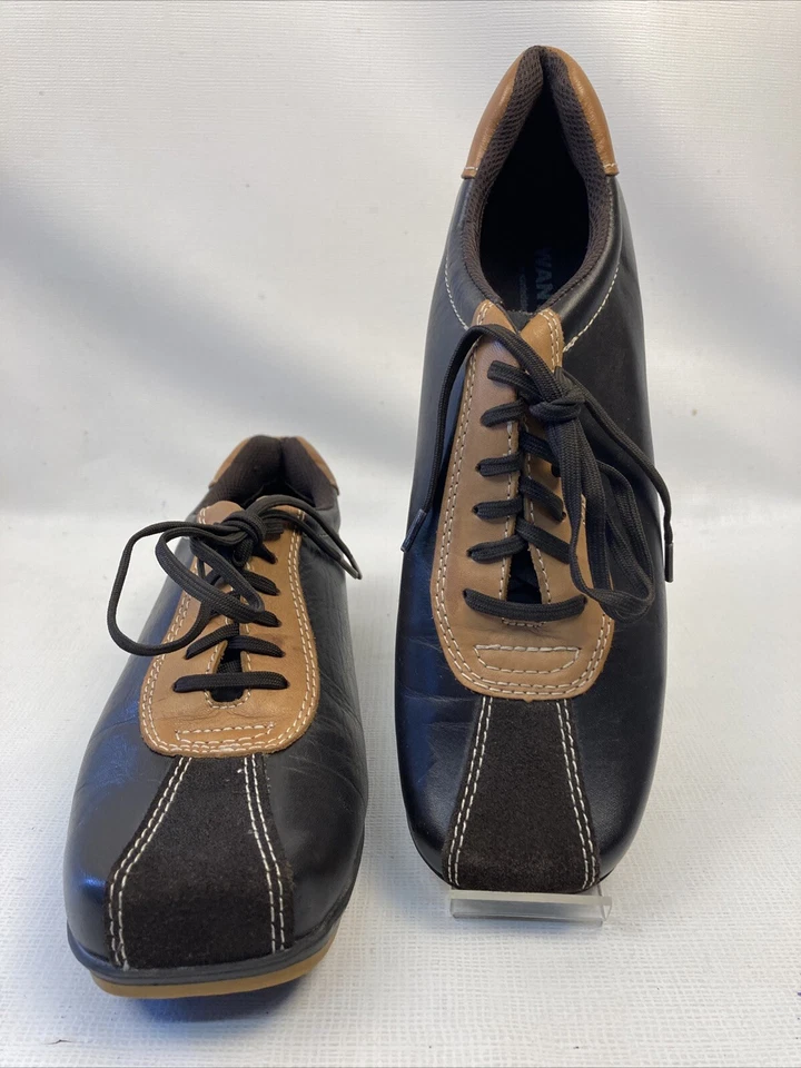 Zapatos para mujer Wanted Brand Magic de cuero con cordones negros y tostados talla 8 usados en excelente estado limpios Foto 2 de 4