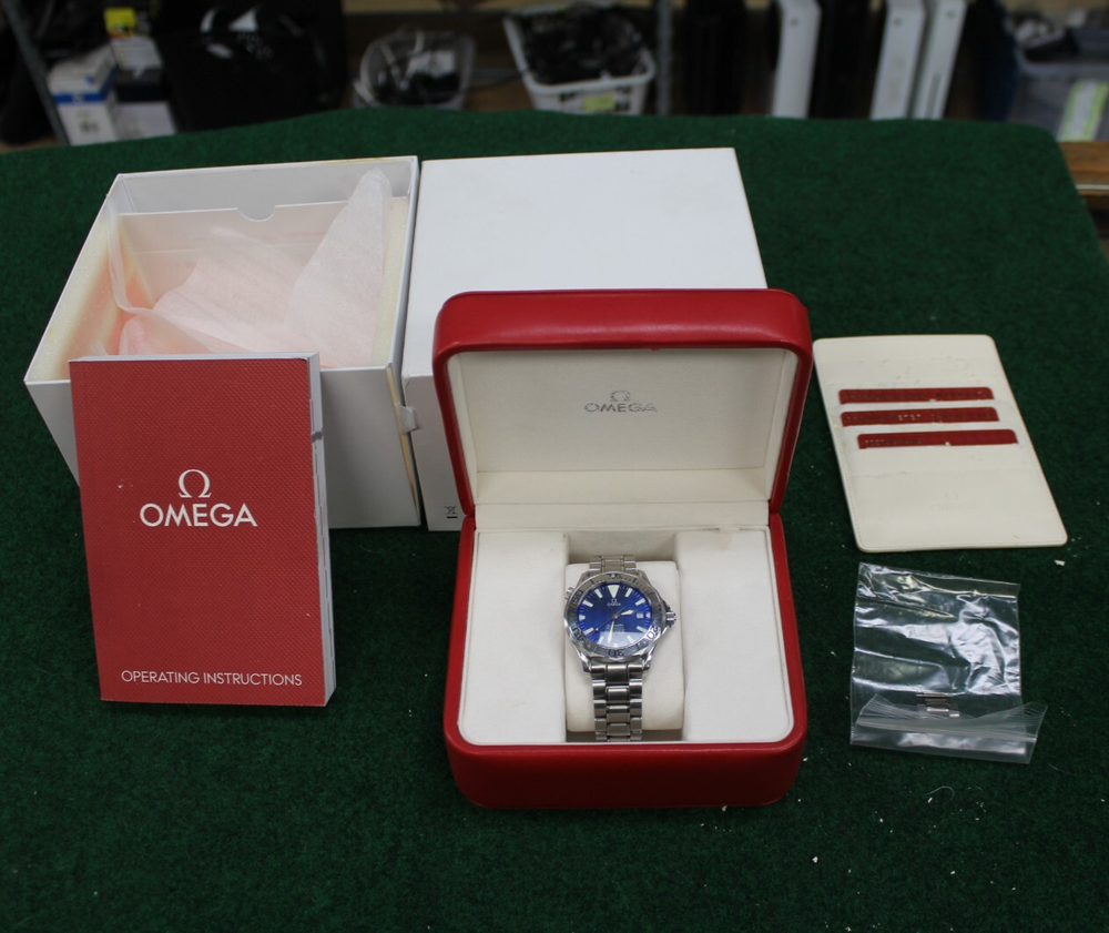 OMEGA Seamaster Pro 300M Diver 1000FT Water Resistant Watch