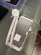 dissipatore a liquido cpu Msi da 240