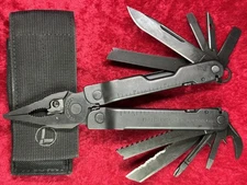 Leatherman Super Tool 300 Black Oxide 13 Tool Multi-Tool w/MOLLE Sheath 2021(483