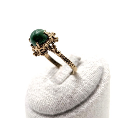 Vintage Jade Ring 333 Gold 8 Karat verzierte Ringschiene RW 57 Art.-Nr:2053