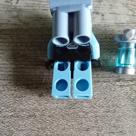 Lego Mr. Freeze Minifigure DC Batman Villain Comics Super Heroes - 76000