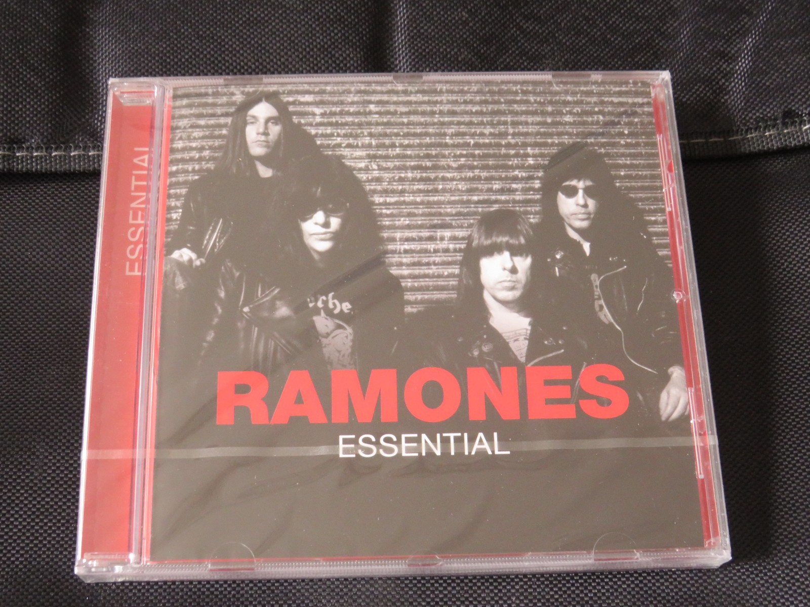 The Ramones - Essential (NEW SEALED CD 2012) BLITZKRIEG BOP PET SEMETARY