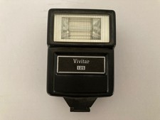 Vivitar 125 hot shoe mount flash for 35mm film cameras - works - free shipping