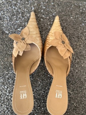 GFF GIanfraco Ferre , Mule heels, pointed.