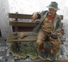CAPODIMONTE - Tramp on a Bench - 10"x8.5" (25.5x21.5cm) 1960s/70s