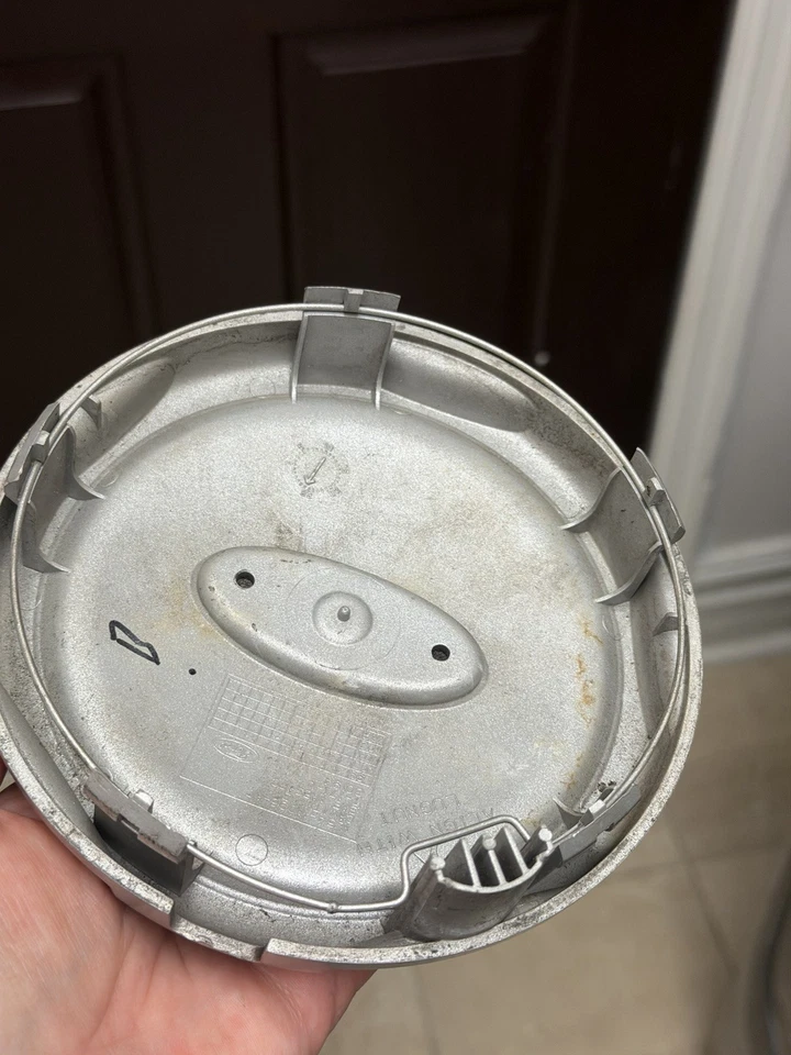 Tapacubos tapacubos Ford Explorer Sport Trac 2001-2005 OEM Qt.1 Foto 4 de 4