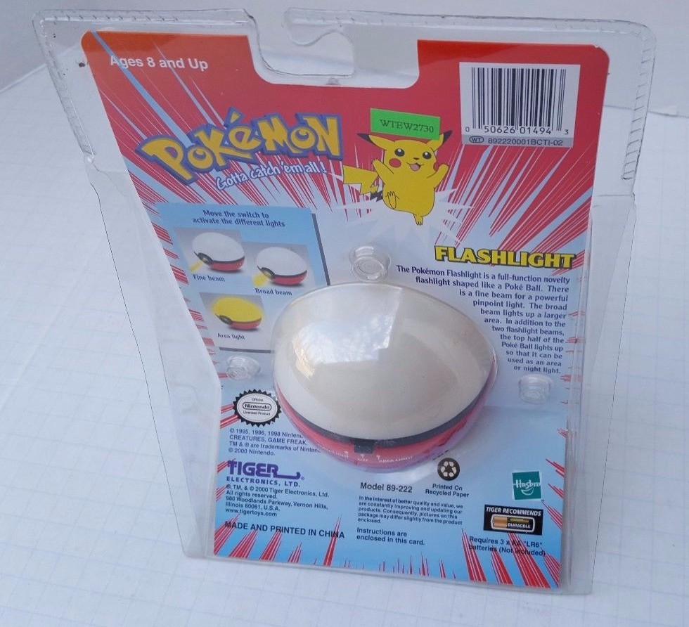 NEW Pokemon Deluxe Poke Ball Flashlight Tiger 2000 Model 89-222