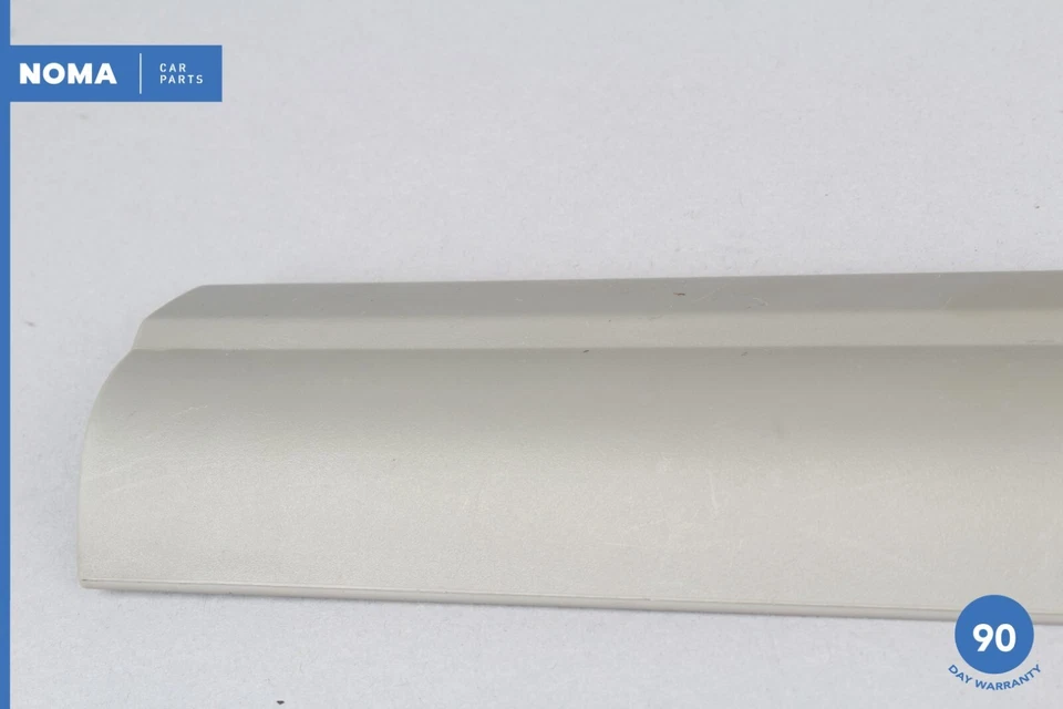 04-10 BMW 530i E60 E61 Frontal Derecho Pasajero Lado Puerta Alféizar Desgaste Gris Fabricante de Equipo Original Foto 4 de 4