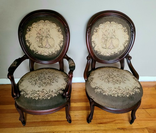 Elegant & Rare Antique signed "Karpen" Parlor Tapestry Chairs c. 1890s - Picture 4 of 12