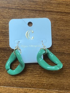 全新带标签迷人的查理女大绿色抽象时尚悬垂耳环 Ebay 全新带标签迷人的查理女大绿色抽象时尚悬垂耳环 Ebay
