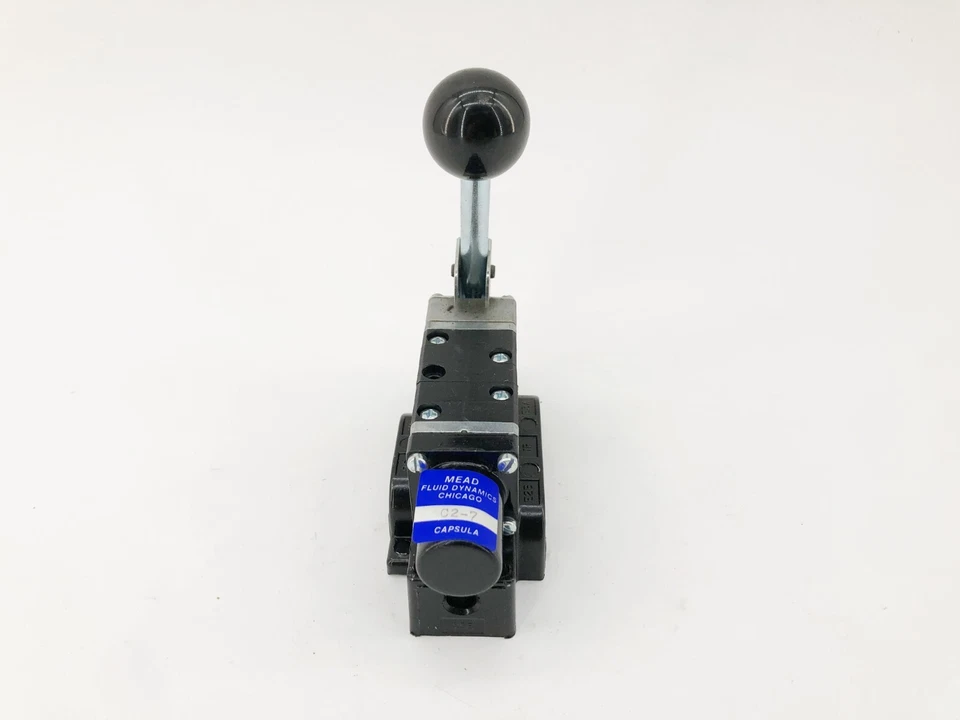 New Mead Fluid Dynamics C2-7 Control Valve 5 X 1/4" FNPT 0-120psi - No Box - Imagem 3 de 4