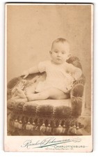 Fotografie Reinhold Schumann, Charlottenburg, kleiner Knabe Wilhelm Goedecke au 