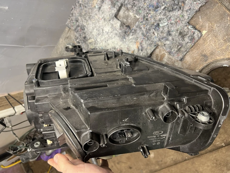 2013 2014 2015 2016 MERCEDES SL400 SL550 SL63 SL65 AMG RIGHT SIDE LED HEADLIGHT - Image 4 of 4