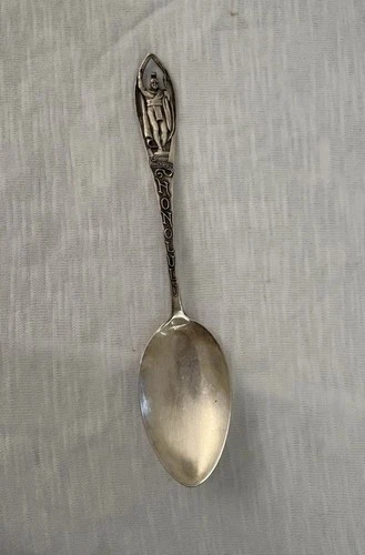 Honolulu HI King Kamehameha Sterling Souvenir Spoon Charles M. Robbins