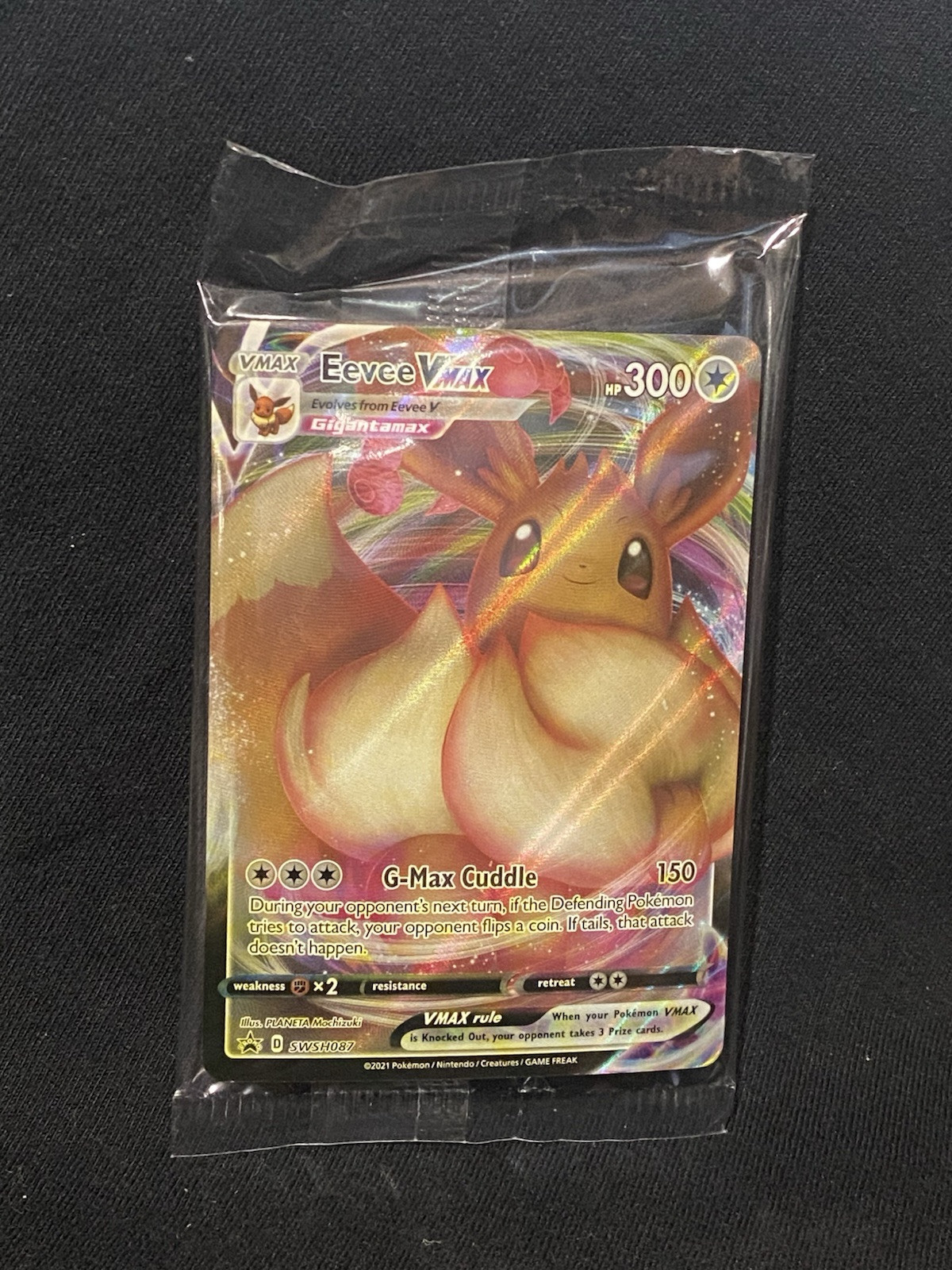 Eevee Vmax SWSH087 Shining Fates Black Star Promo Pokemon Gold