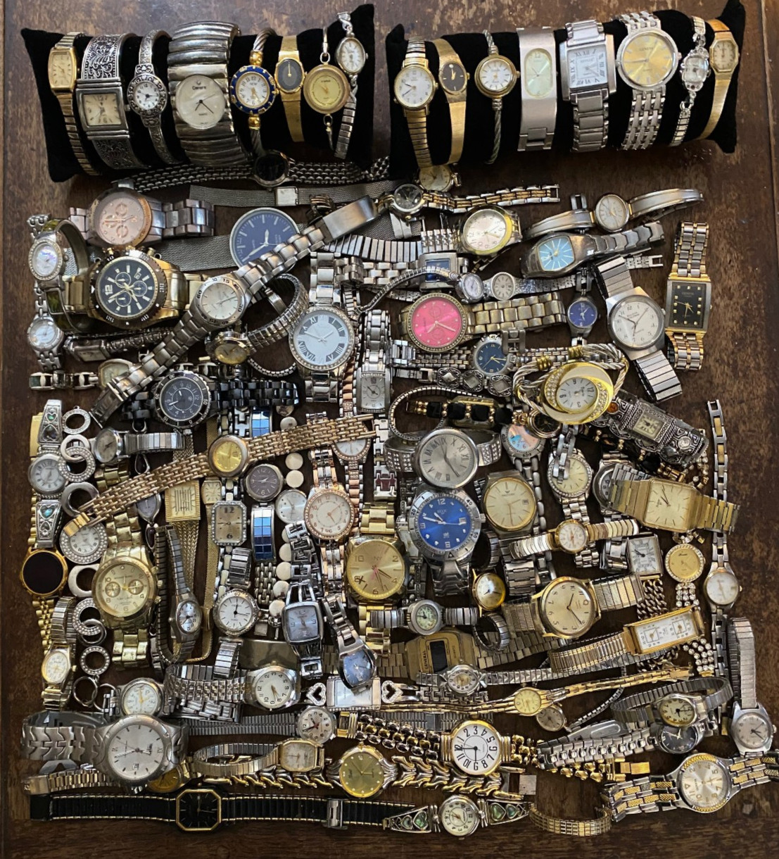 Watches Run Lot &amp; of Metal Some Tone Gold HUGE Vintage-Now Repair 100 - vintagewatches.pk