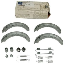 NEU Satz Bremsbacken Trommelbremse Hinterachse Original Mercedes W203 R171 W209