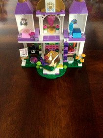 LEGO Disney: Palace Pets Royal Castle (41142) W/INSTRUCTIONAL MANUAL 100% COMPLE